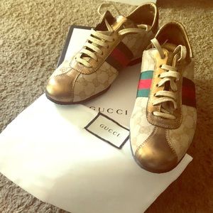 Authentic pre-owned Women Gucci Sneakers
